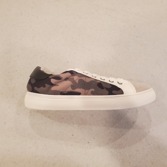 Lust for Life  Fashion Sneakers Camo Lace Leather - Picture 3 of 11